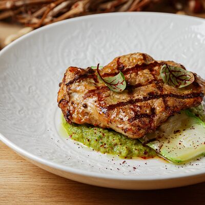 Индейка с цукини и зелёным пюре в Больше чем мясо по цене 585 ₽