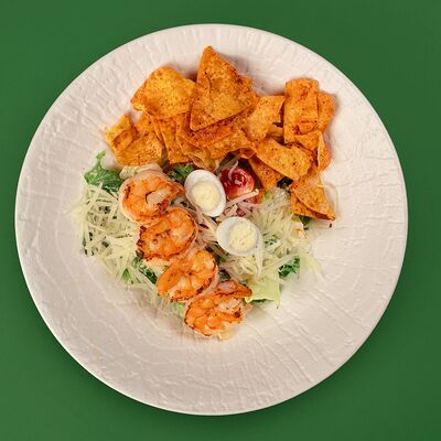 Цезарь с креветкамив Лаваш Town Красная по цене 650 ₽