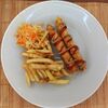 Куриные колбаски с гарниром и салатом (капуста, морковь) в Домашний обед по цене 350