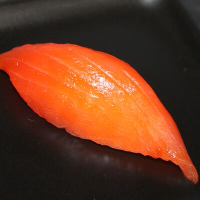 Нигири лосось в Суши Пати по цене 180 ₽