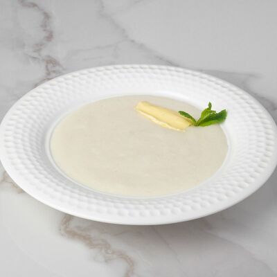 Манная каша с фруктами в Пельменная по цене 290 ₽