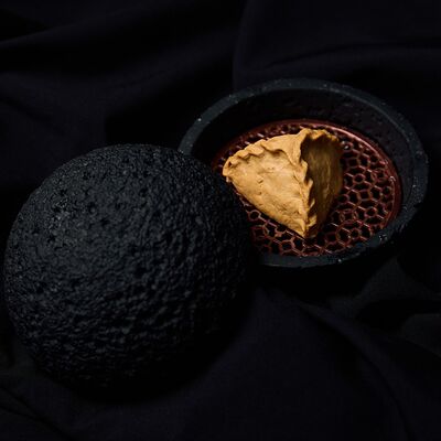 Десерт от шефав Эндорфин по цене 690 ₽