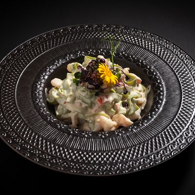 Тальятелле в сливочном соусе с тигровыми креветкамив Репаст по цене 900 ₽