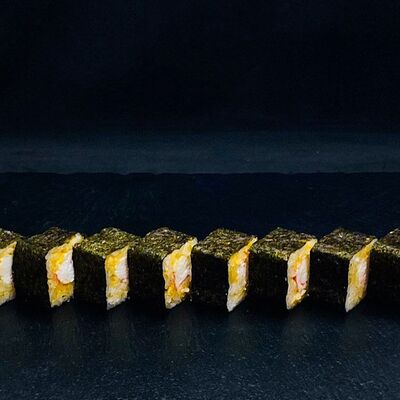 Ролл спайси-краб в Sushi adler по цене 409 ₽