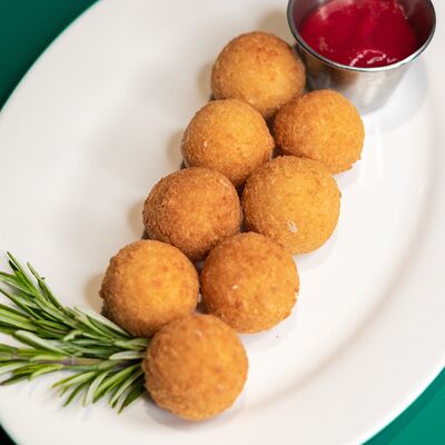 Сырные шарики в Папа Римский по цене 327 ₽