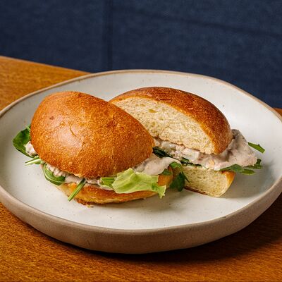 Сэндвич с тунцом в Кристалл по цене 550 ₽