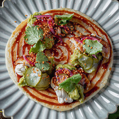 Лепешка с копченым угрем в Narnia по цене 950 ₽