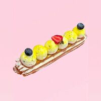 Эклер Клубника-Лимон-Базилик в Manna Confectionery