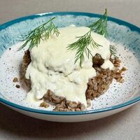Котлета из телятины с муссом из пармезана и гречкой в Oasis