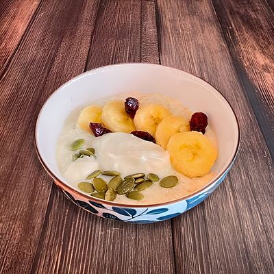 Каша овсяная с бананом в Kekou Вкусная еда по цене 290 ₽