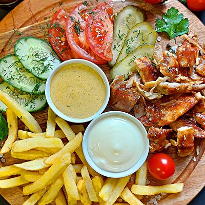 Шаурма Открытая в Сеньор Чебурек по цене 562 ₽