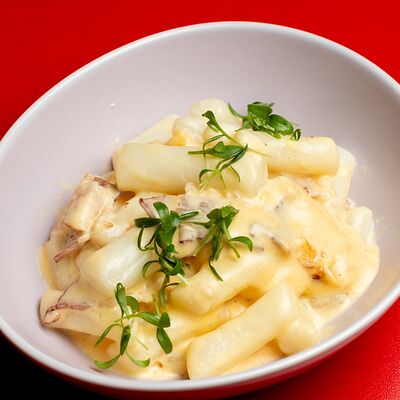 Токпокки с грудинкой в Toki Poki по цене 420 ₽