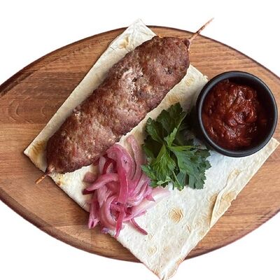 Люля-кебаб из свинины-говядиныв Il SUSh-ka по цене 620 ₽