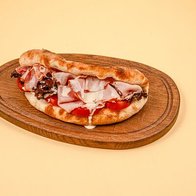 Лепешка с начинкой на выбор в Хачапури по цене 540 ₽