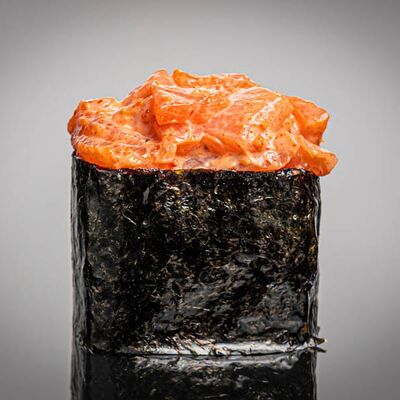 Гункан лосось в Суши Солод по цене 225 ₽