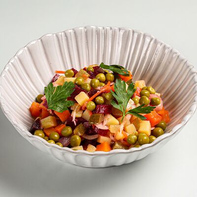 Салат Винегрет от бабули Грека в Семейный ресторан Mr Grek по цене 380 ₽