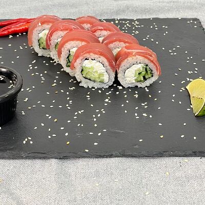 Филадельфия с тунцом в Ninja sushi по цене 405 ₽