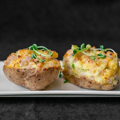 Крошка-картошка с беконом и сметаной в Daddys pub по цене 425 ₽