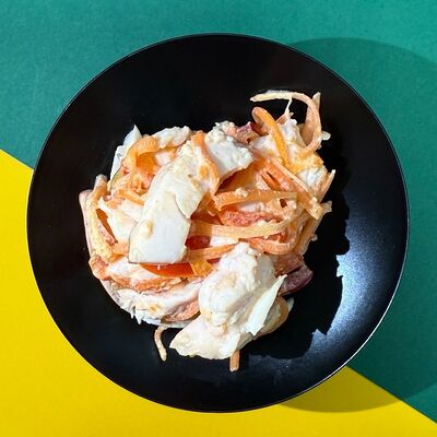 С копченой курицей и корейской морковкой в Картошка по цене 185 ₽