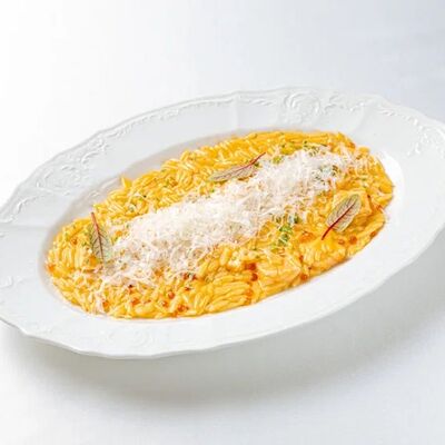 Орзо с лососем и красной икройв Dodici Seafood по цене 1560 ₽