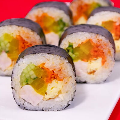 Кимпаб с курицей в Камикадзе по цене 412 ₽