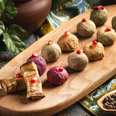 Ассорти пхали в Алазани по цене 3000 ₸