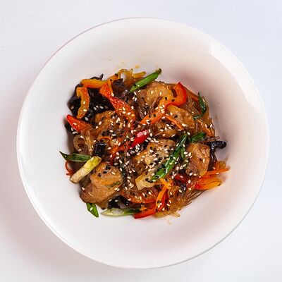 Чапчхэ с курицей в Mr. Kim по цене 600 ₽