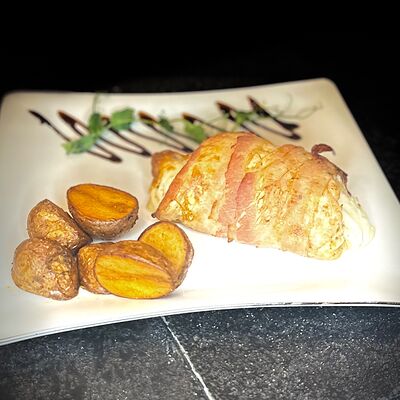 Куриное филе с вялеными помидорамив Шампур по цене 640 ₽