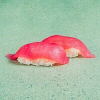 Нигири с тунцом в Art Food