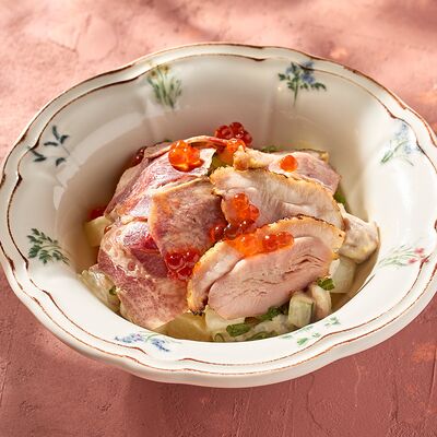 Оливье с подкопченной уткой и языком в KITCHEN по цене 400 ₽