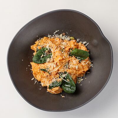 Паста с лососем в розовом соусе в Coffee Boom по цене 1050 ₽