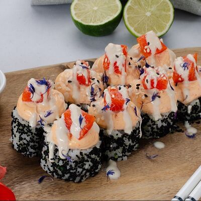 Острый лосось в Takara по цене 876 ₽