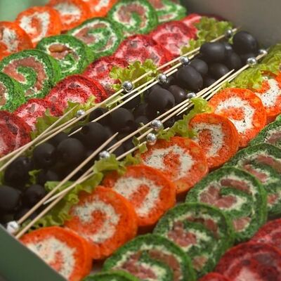 Сет Рулетный в Караван вкуса по цене 3100 ₽