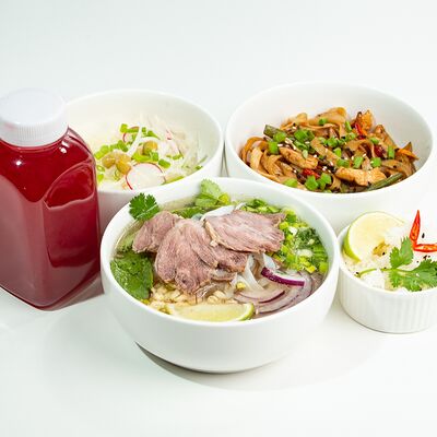 Ланч №2 Фо Бо, салат, удон, морс в ЁБИСАН по цене 1029 ₽