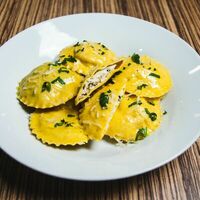 Равиоли Рикотта грибы в сливочном соусе в PASTA BAR ДОМ СВЕЖЕЙ ПАСТЫ