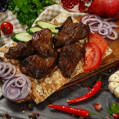 Медальоны из телячьей вырезки в Долма по цене 990 ₽