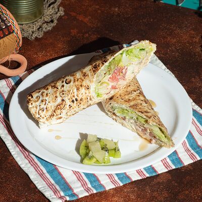 Шаурма Питерская классическая в Cous cous по цене 370 ₽