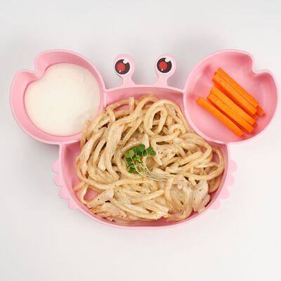 Лапша с курицей в сливочном-сырном соусе в Том Ям паназиатская кухня по цене 450 ₽