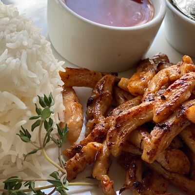 Цыпленок с рисом в остро-сладком соусев Терраса по цене 750 ₽