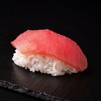 Суши с тунцом в Твой выбор по цене 175 ₽