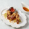 Тако с томленой говядиной, печеными овощами и луком фрив Рестобар Публика по цене 935