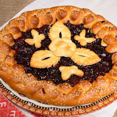 Пирог с черникой в Пироги по-коми по цене 1799 ₽