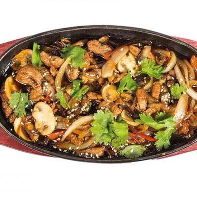 Свинина в кисло-сладком соусе в Луиджи & Тосё по цене 329