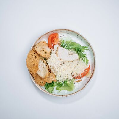 Салат Цезаренок в Кафе-парк Теремок по цене 190 ₽