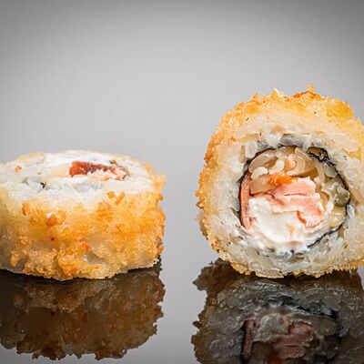 Хот ролл Фурай в Суши Солод по цене 540 ₽