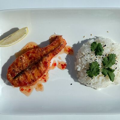 Лосось запеченный с рисомв Рукоста по цене 1590 ₽