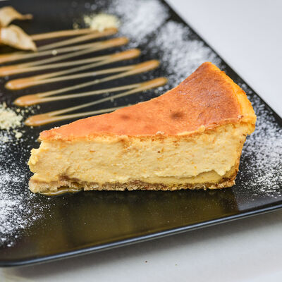 Чизкейк Тыквенный в Вегетарианское кафе Мантра Бар по цене 390 ₽