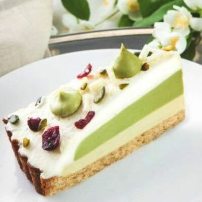 Торт зеленый чай с белым шоколадом в Пекин по цене 520 ₽