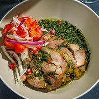 Индейка в тархуне и базилике в Ресторан Бигджо