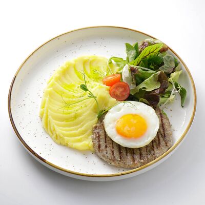 Бифштекс с яйцом в Rabbit по цене 2590 ₸